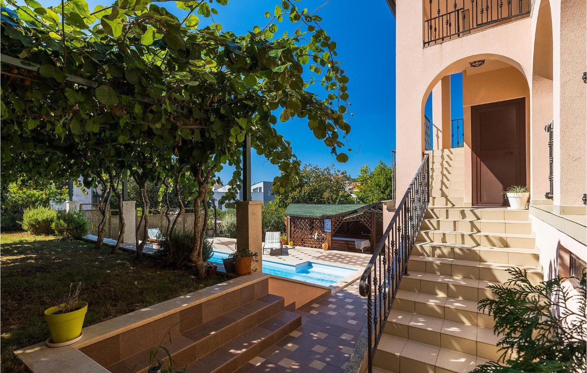 Villa Holiday