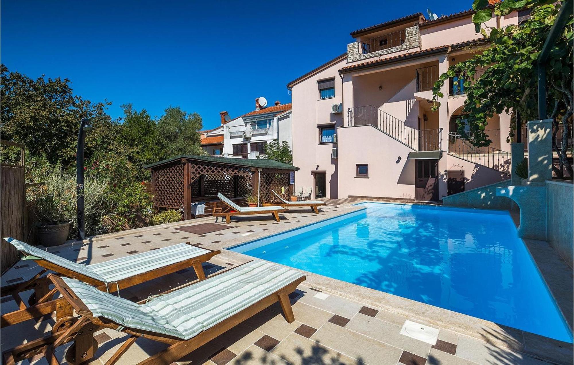 Villa Holiday *